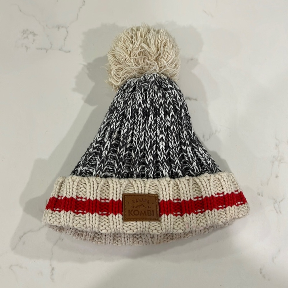 Children winter toque by Kombi